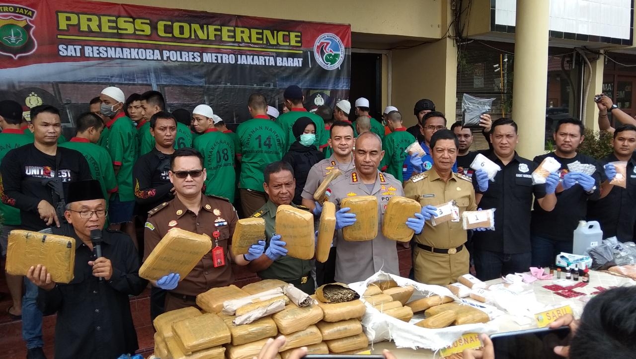 Polres Metro Jakarta Barat Musnahkan Barbuk Narkoba