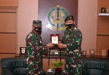 Pangdivif 2 Kostrad Terima Kunjungan Pangkoopsau II di Madivif 2 Kostrad