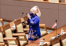 Jadi Anggota DPR RI, Rezka Oktoberia Bikin Sejarah Bagi Luak Limopuluah Sumatera Barat