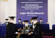 Doni Monardo Dianugerahi Gelar Doktor Kehormatan oleh IPB