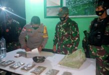 Satgas Pamtas RI-PNG Yonif 131/Braja Sakti Amankan 7 Kantong Plastik Berisikan Ganja