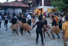 TNI Ikut Memeriahkan Hari Tari Dunia di Papua