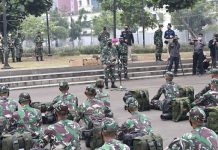 176 Tenaga Kesehatan TNI Tiba di Wisma Atlet Kemayoran