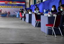 Serbuan Vaksin TNI AL Berlanjut ke Masyarakat Maritim Muara Angke Jakarta Utara