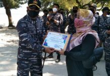 Warga Pulau Tidung: Terima Kasih Bapak Marinir, Kami Sudah Divaksin
