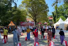 Kanwil Kemenkumham DKI Jakarta Gelar Vaksinasi dan Berikan Bansos kepada Masyarakat Kepulauan Seribu