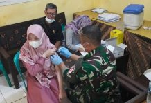 Serbuan Vaksinasi TNI AL Sasar Warga Jasinga Bogor Target 700 Dosis