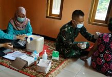 Serbuan Vaksinasi TNI AL di SDN 4 Ciaruteun Ilir, 164 Warga Berhasil Divaksin