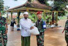 Bakti Sosial Satuan 81 Kopassus: 150 Sembako Dibagikan kepada Pesantren dan Warga Binaan