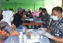 TNI AL Gelar Vaksinasi Covid-19, Sasaran 300 Warga Cilincing Jakut