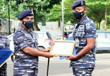 Danpushidrosal Serahkan Penghargaan KSAL kepada Atlet Berprestasi di PON XX Papua