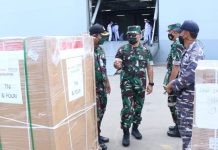 TNI AU Terima Bantuan Peralatan Kesehatan dari Temasek Fondation Singapura