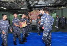 Gerak Cepat TNI AL Kerahkan KRI Makassar-590 Kirim Bantuan Korban Gempa Mamuju