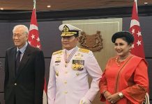 KSAL Laksamana Yudo Margono Terima Bintang Jasa dari Pemerintah Singapura