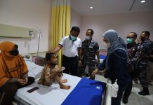 Anak Telan Kunci Diselamatkan Tim Medis TNI AL