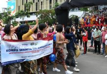 Korp Wanita TNI AL Ikuti Parade Budaya Nusantara