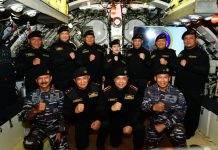 KSAL Laksamana Yudo Margono Sematkan Brevet Kehormatan Hiu Kencana TNI AL kepada Enam Pejabat Negara