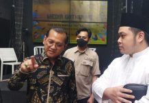 Kemenag Ajak Umat Buddha Maknai Perayaan Waisak dalam Wujud Kebersamaan