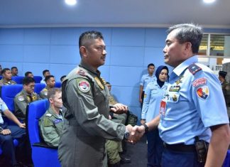 Instruktur Penerbang CN-295 Ikuti Advance Airlift Tactical Training Course