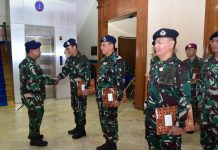 14 Personel TNI AL Terima Penganugerahan Brevet Kehormatan Hidro-Oseanografi