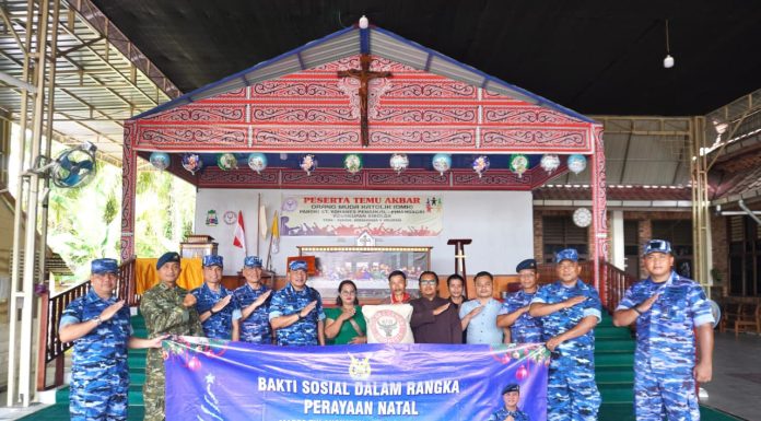 TNI AU Salurkan Bantuan Natal 2025 bagi Gereja Terdampak Banjir di Sibolga