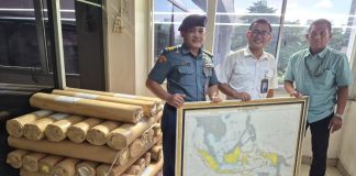 Pushidrosal Hibahkan 2 Ribu Lembar Peta NKRI ke Kemendiktisaintek RI