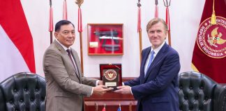 Menteri Pertahanan RI, Sjafrie Bertemu Elbridge Colby: Perkuat Kerja Sama Indonesia – Amerika SerikatĀ